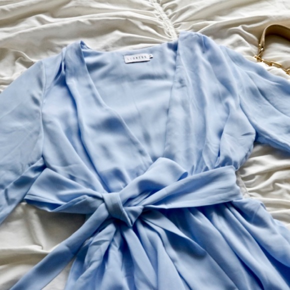 Lioness Long Sleeve Light Blue Dress - Picture 3 of 3